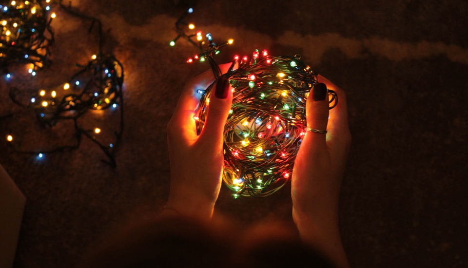 Enfin une Boîte de Rangement Pratique Pour Vos Décorations de Noël.